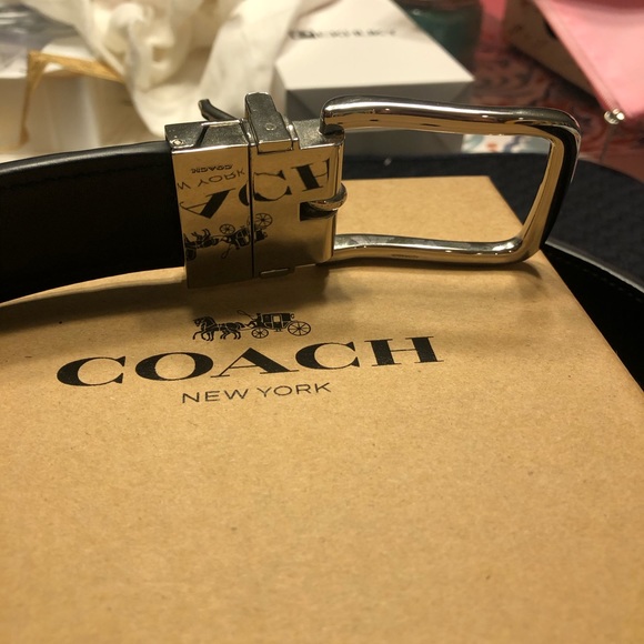 Coach Signature Black Leather Belt - Picture 7 of 13